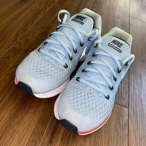 NIKE WMNS Air Zoom Pegasus